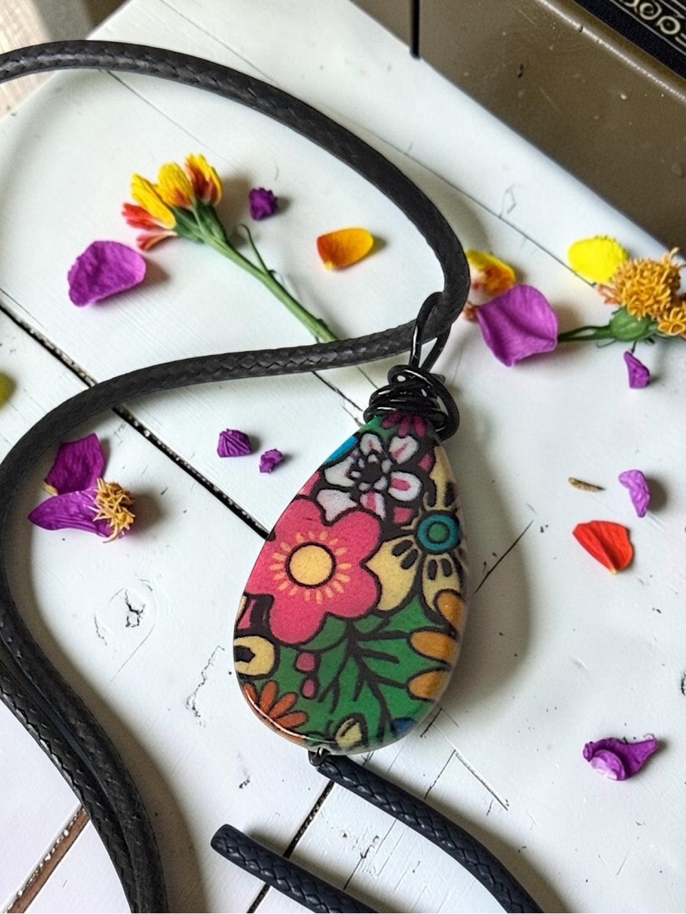 5 For $25💫Colorful Floral Teardrop Pendant Necklace